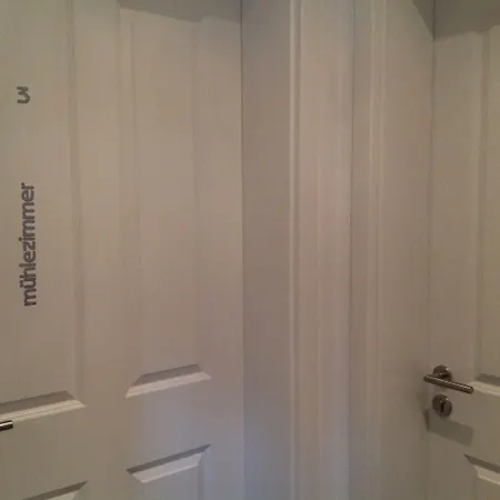 Πανσιόν Am Meerturm 3*